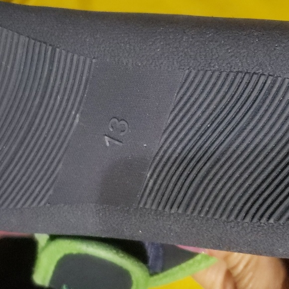 LA PLAGE Boys House Slippers with Cozy Memory Foam Slip On Camo House Shoes - Picture 3 of 3